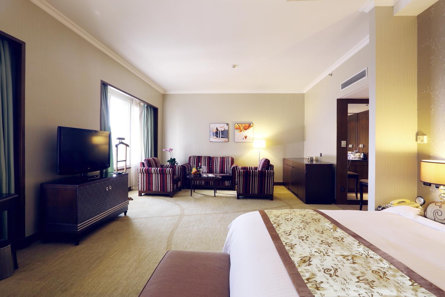 Junior Suite,1558614430:JPEG