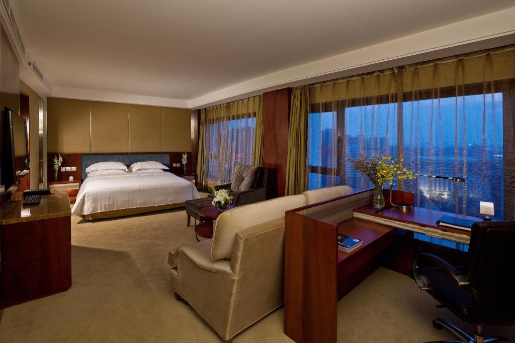 Executive Flex King Bed Room,31286708:JPEG