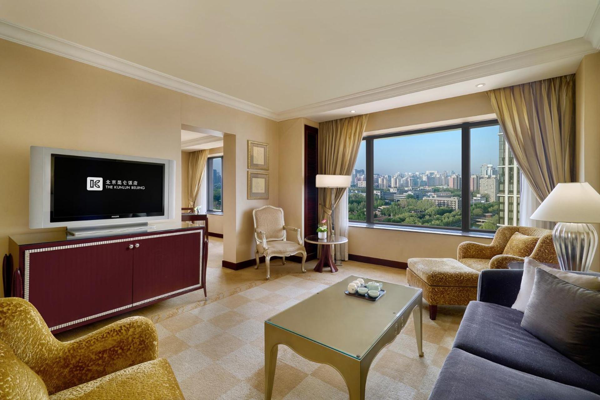 Premium Suite,1687448170:JPEG