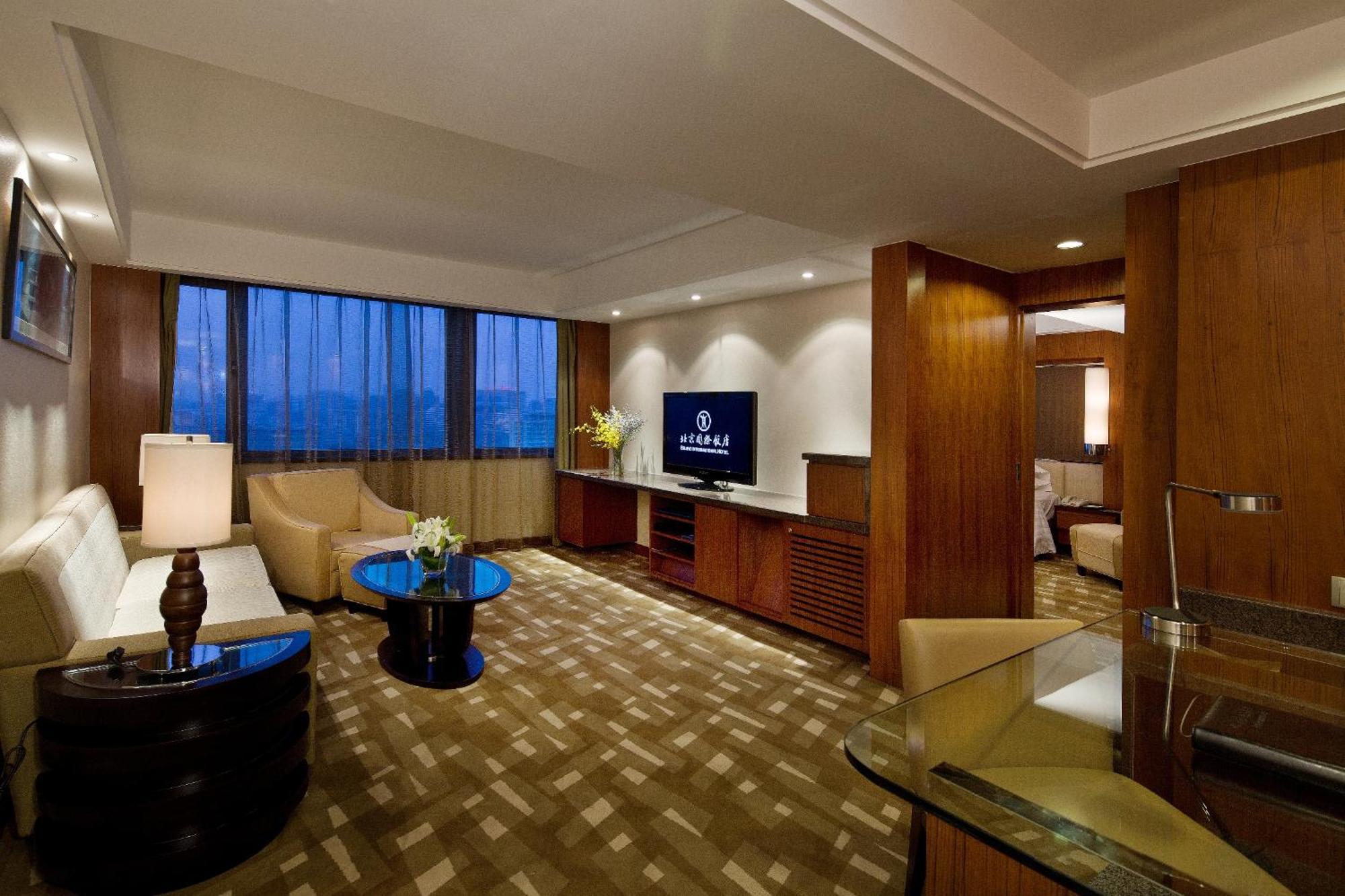 Superior Suite Room,1742779278:JPEG